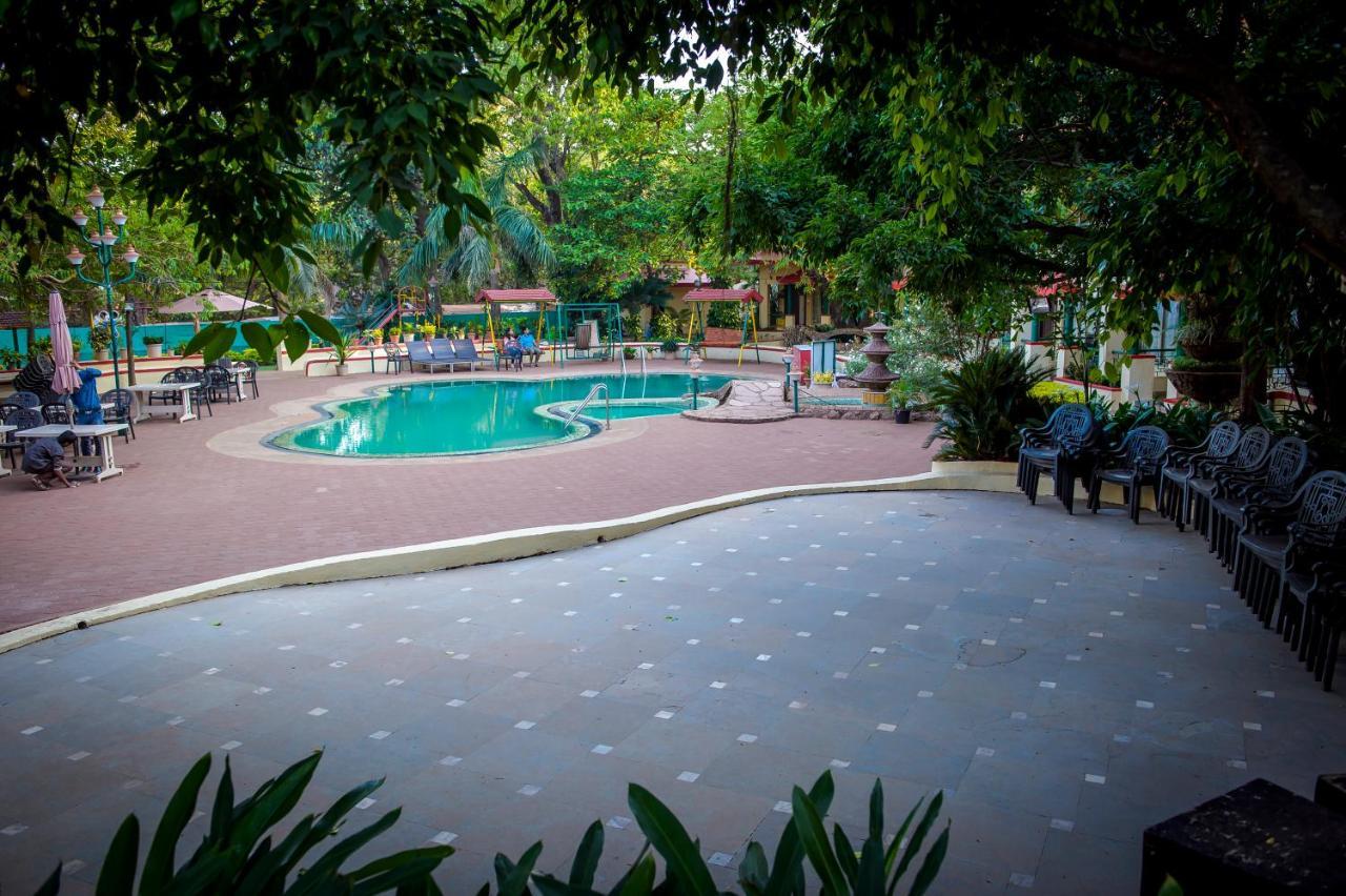 Adamo The Resort Матеран Екстериор снимка