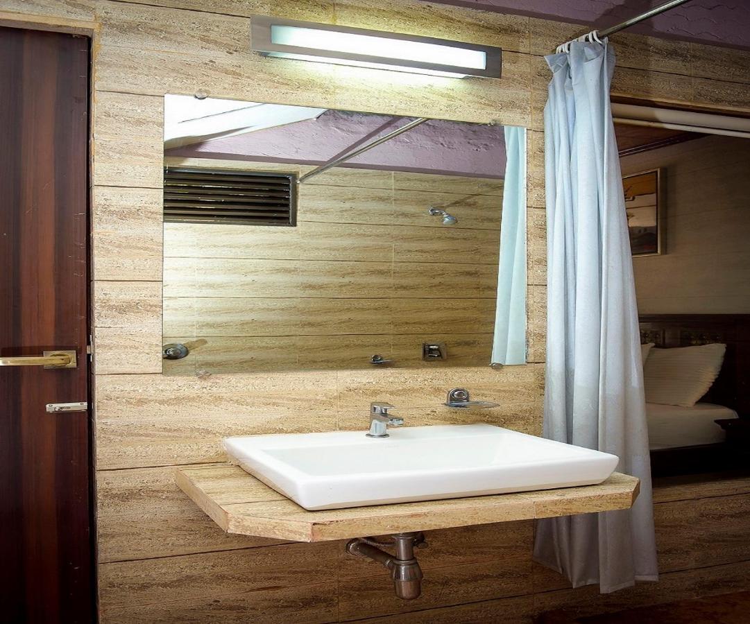 Adamo The Resort Матеран Екстериор снимка